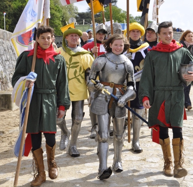 Orleans - CPA  45  Orléans. Les Fêtes Du 500e Anniversaire De Jeanne D Arc 1929 Cortege Historique U 1658 1682260597