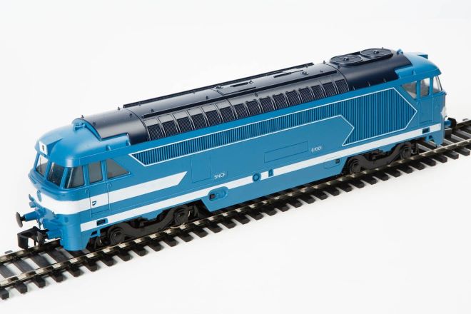 LIMA EN 0 Belle locomotive diesel BB67001 du train LE